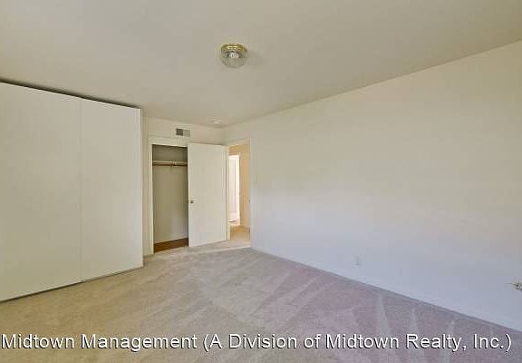 2nd image of 1065 Middle Ave