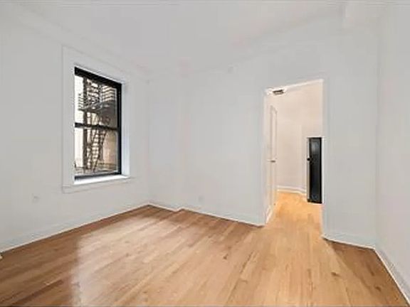5th image of 255 W 108th St APT 2C