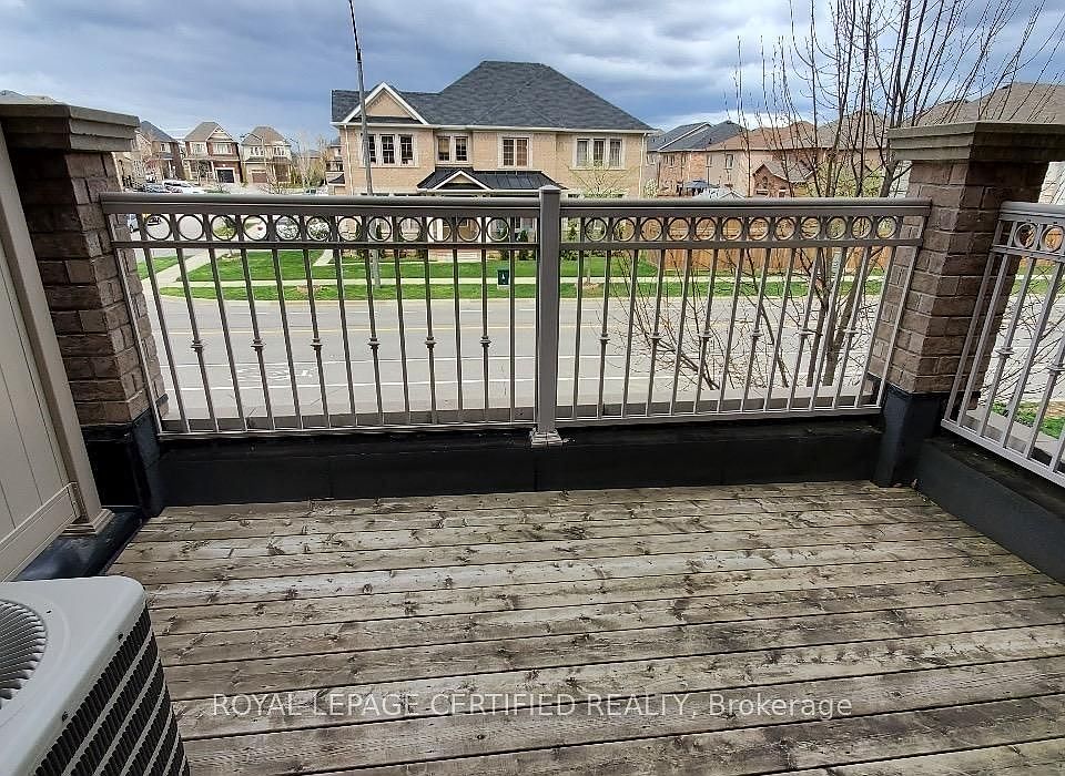1st image of 2554 Grand Oak Trl