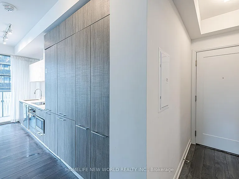 50 Charles St E #903 — Photo 32