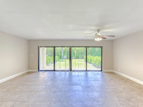 660 Coventry St APT 10, Boca Raton, FL 33487