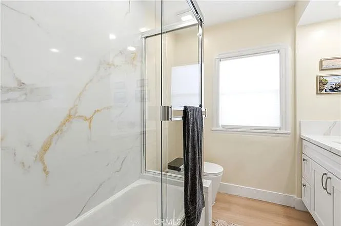 2 bed, 980 sqft, $4,800 — Photo 4