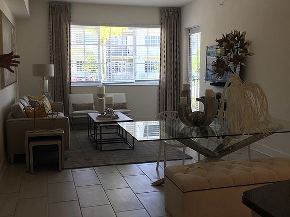 5th image of 20200 W Dixie Hwy