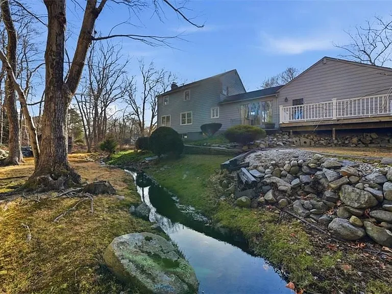 86 Blueberry Dr — Photo 41