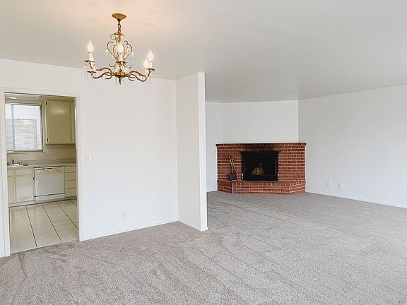 5th image of 527-529 41st Ave #527