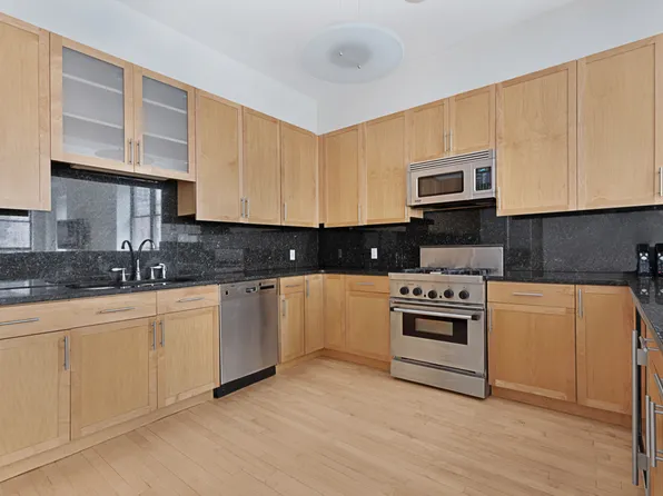 38 Warren Street image 4 of 11