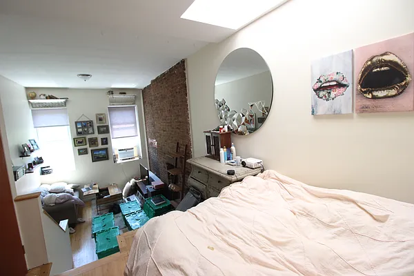 Rented by Luxor Homes & Investment Realty | media 23