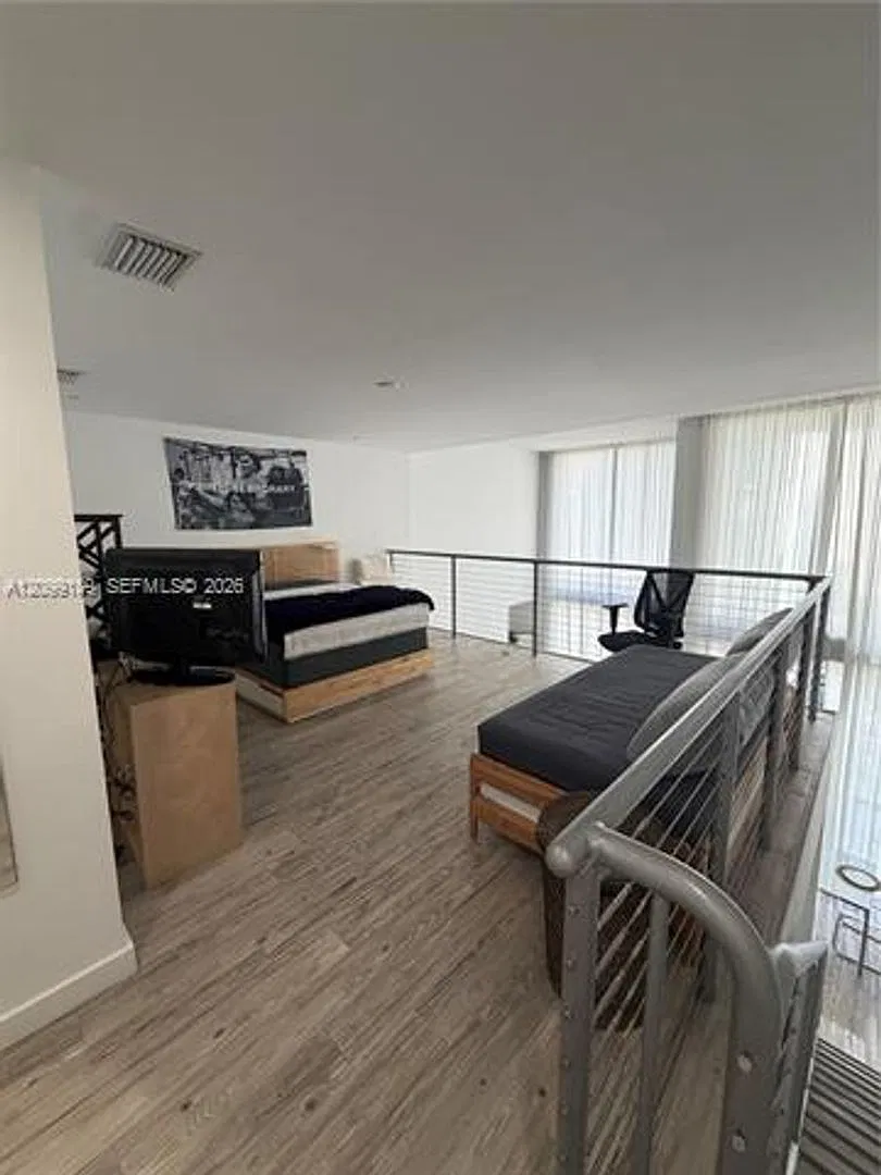 1060 Brickell Ave cu-811, Miami, FL 33131 — Photo 1