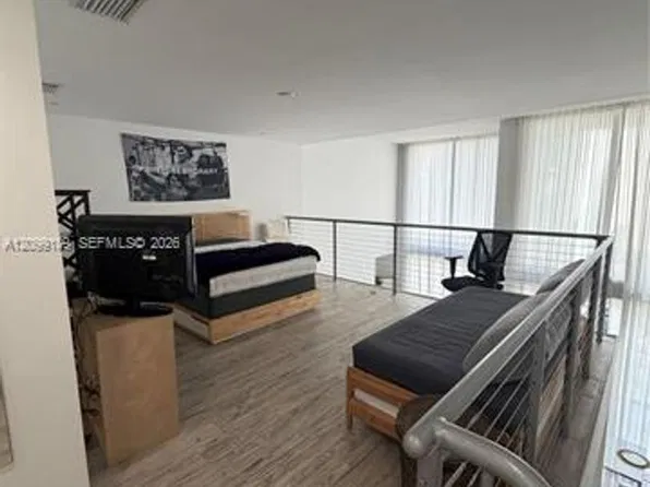 1060 Brickell Ave, Miami, FL