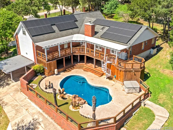8006 GARDEN NORTH DR, San Antonio, TX 78266