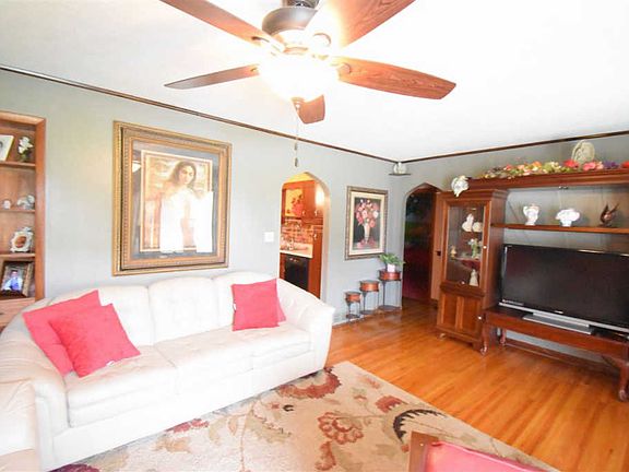 2nd image of 3616 Dakota Ave