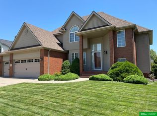 1280 N Bristolwood Dr, Fremont, NE 68025