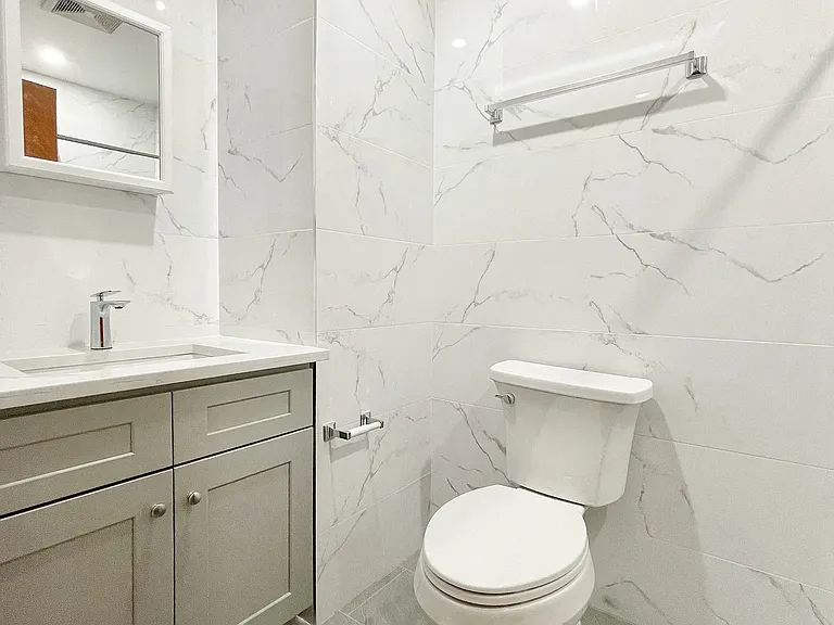 578 Ovington Ave #2 — Photo 4