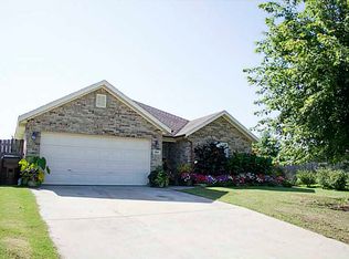 1294 Laurie Ln, Elkins, AR 72727