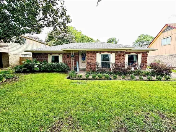 2243 Easter Ln, New Orleans, LA 70114
