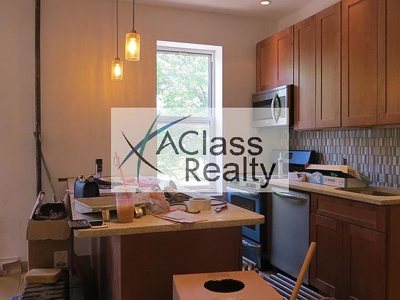 2nd image of 1849 Ditmars Blvd APT 2A