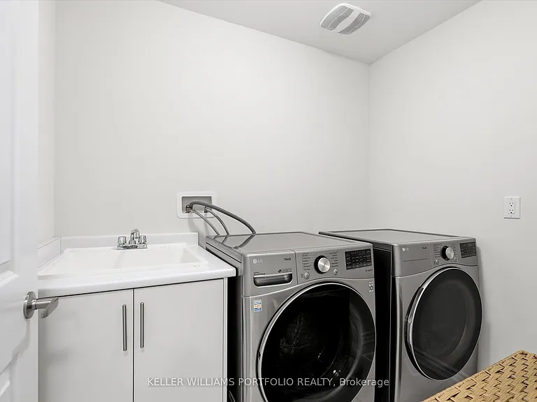 9 Viola St — Photo 38
