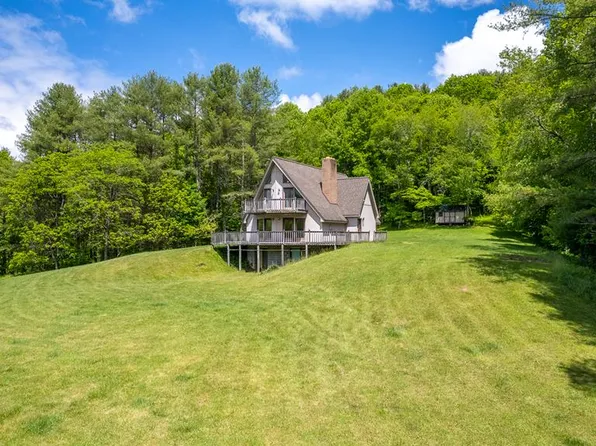 2729 Flatridge Rd, Troutdale, VA 24378