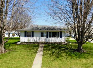 1751 Glenny Ave, Waterloo, IA 50702