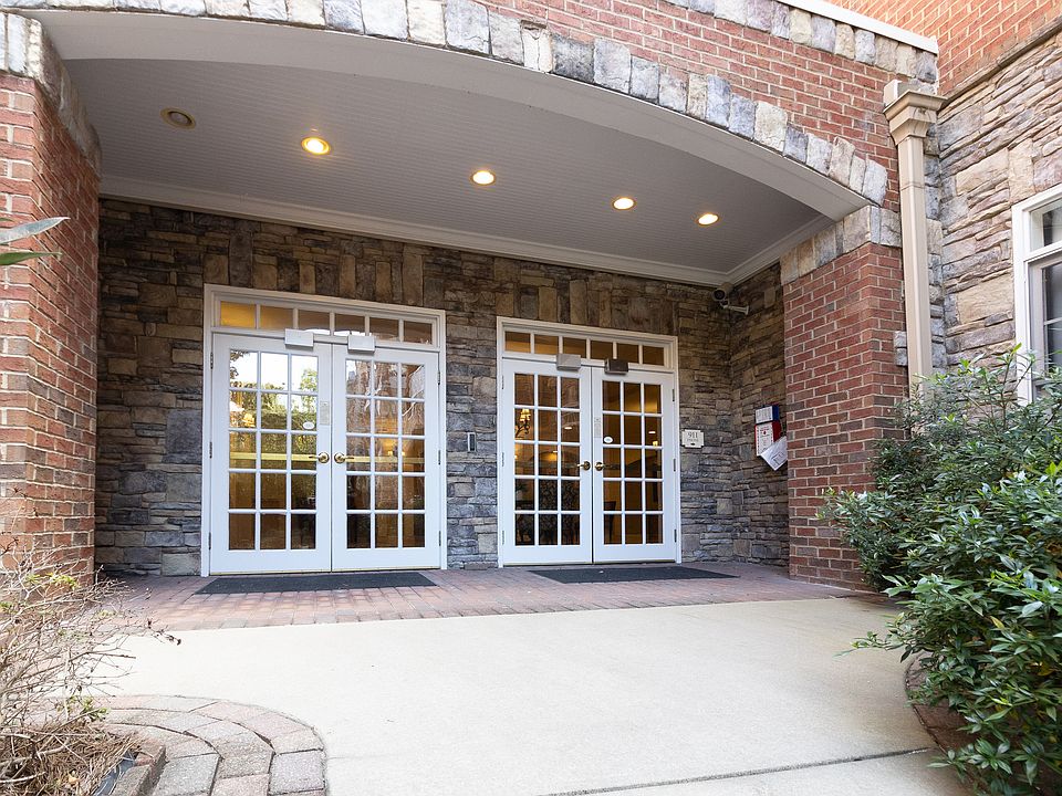 The Clairemont Condominiums - Decatur, GA | Zillow