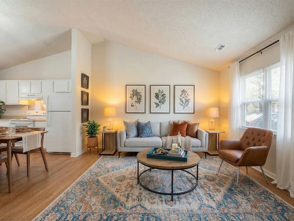 1st image of 1030 Sycamore Rd #2