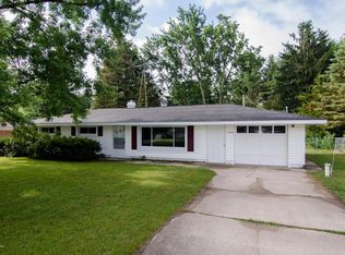 1404 Bell Rd, Niles, MI 49120