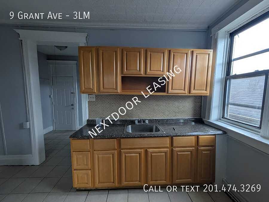 1st image of 9 Grant Ave #3LM