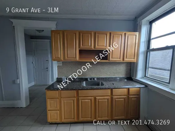 9 Grant Ave #3LM, Jersey City, NJ 07305