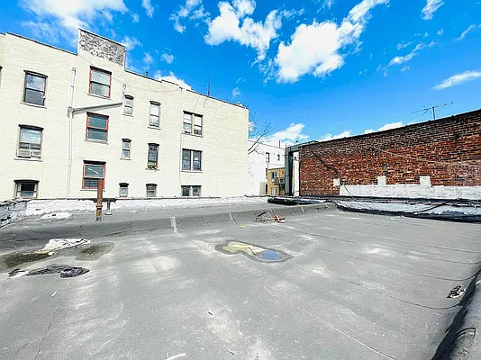 Rented by GROOME REALTY LLC | media 4