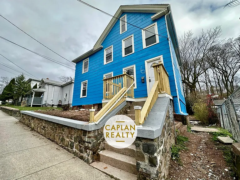 73 Chamberlain St #B — Photo 14