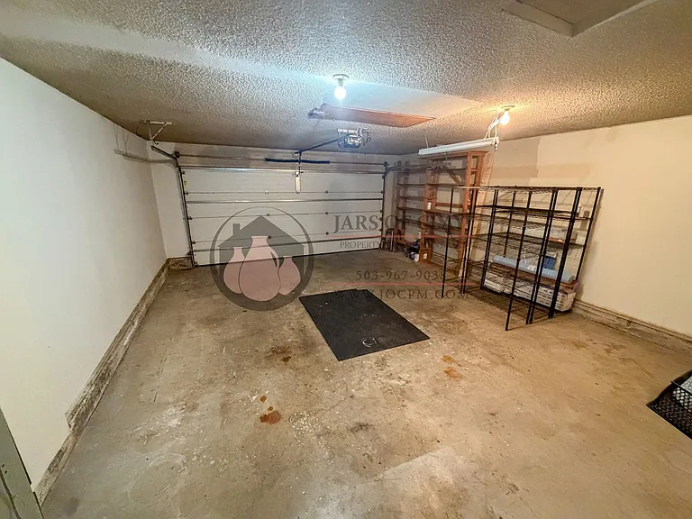 3862 Doloris Ct NE — Photo 16