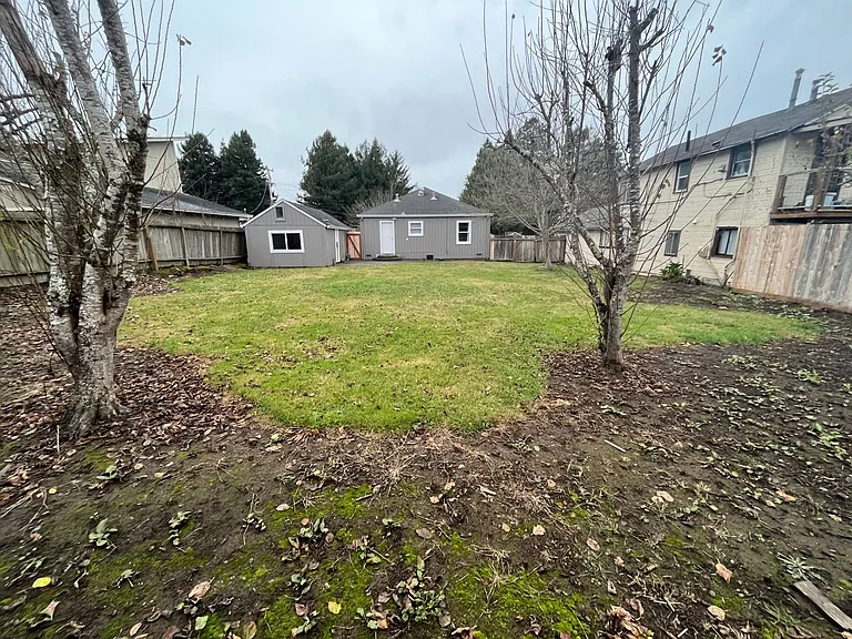 4055 Williams St — Photo 3