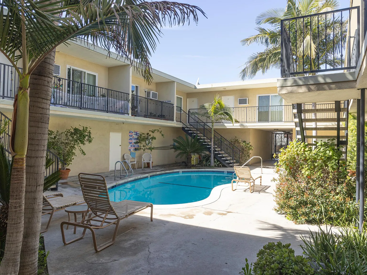 1 bed, 700 sqft, $1,895 — Photo 4