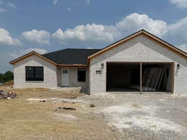 332 Whitley Ln, Berea, KY 40403