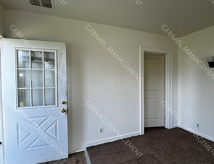 2662 Brunkow Ct — Photo 4