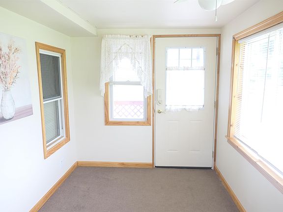 3rd image of 6264 Wildwood Dr