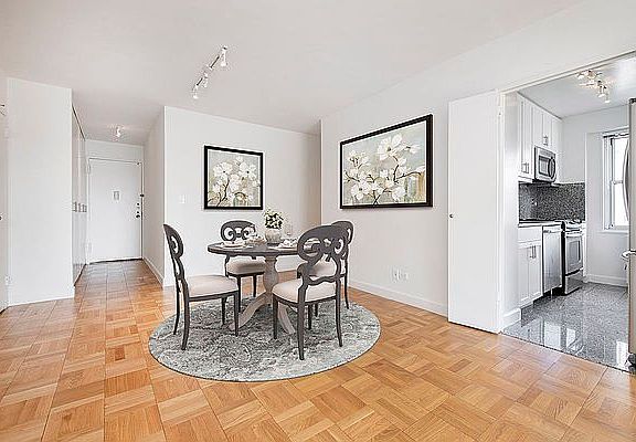 3rd image of 1520 York Ave APT 17D