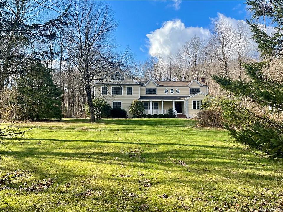 1st image of 16 Robinswood Ln