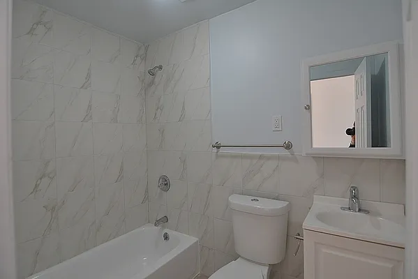 Rented by Hagstrom Management Inc | media 8