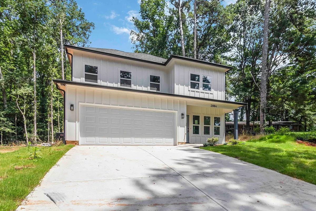 Building Photo - 2884 Thompson Cir