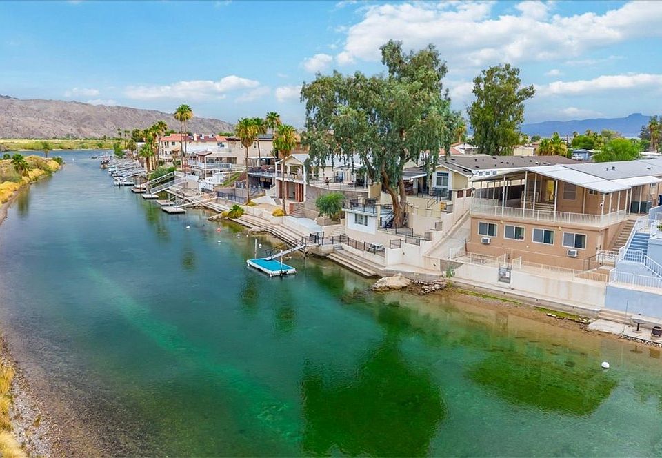1st image of 1933 Riverside Dr