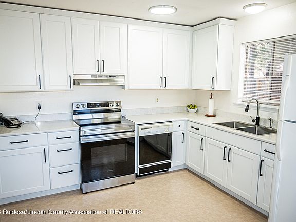 4th image of 103 Ginger Pl