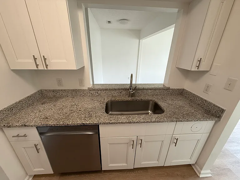 3916 Buchanan Dr — Photo 12