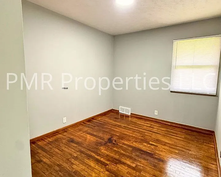 4461 Redman Ave — Photo 7