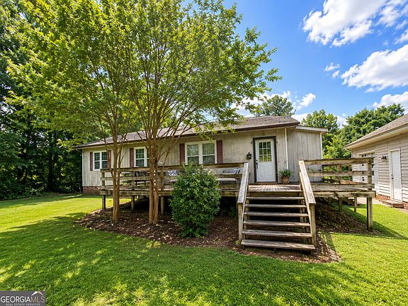 2nd image of 455 Wildwood Dr