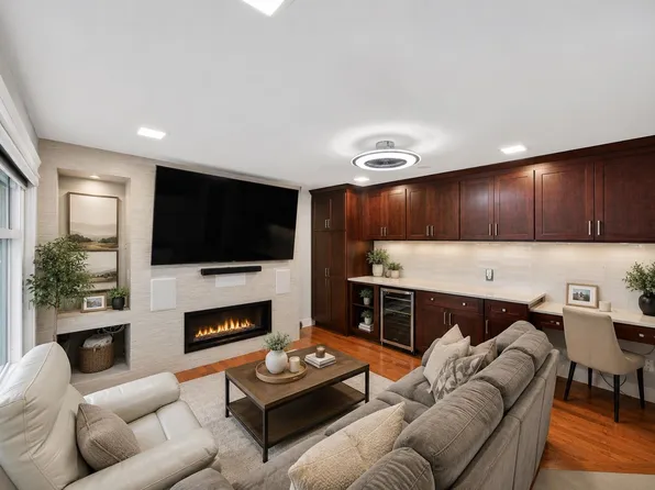 5591 Oliver Dr, Richmond, BC V6V 2P2