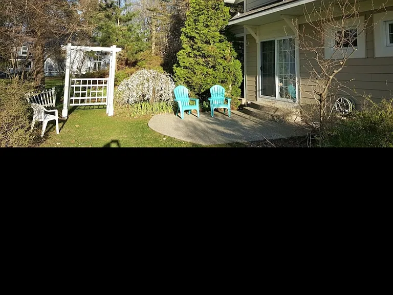 4455 N Lakeshore Dr — Photo 29