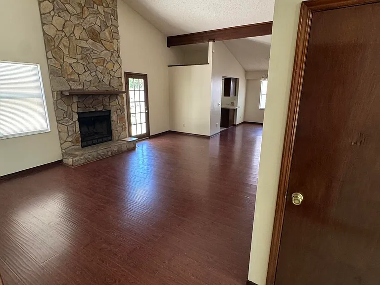 8321 Crosswind Rd — Photo 8