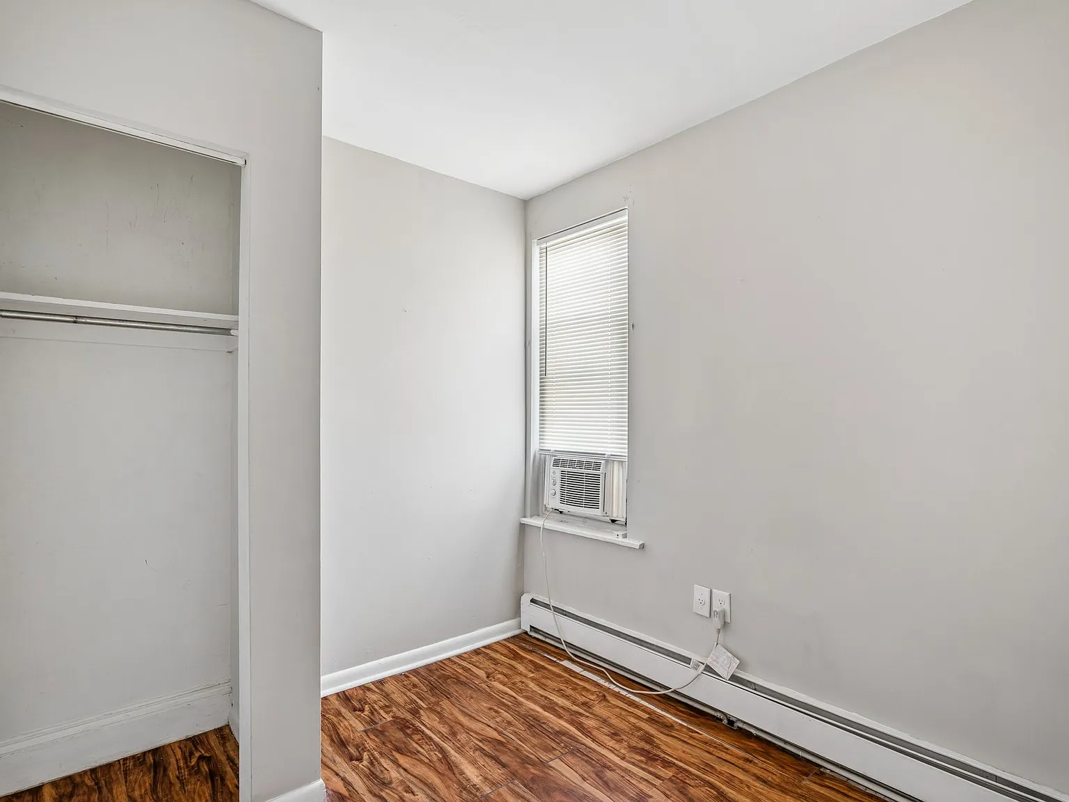 1 bed, $1,050 — Photo 3