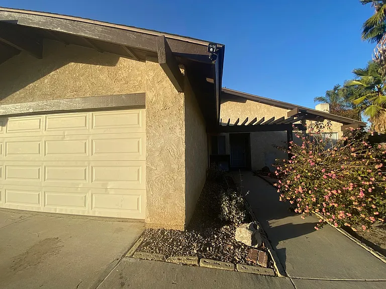 1421 Padua Ave — Photo 2